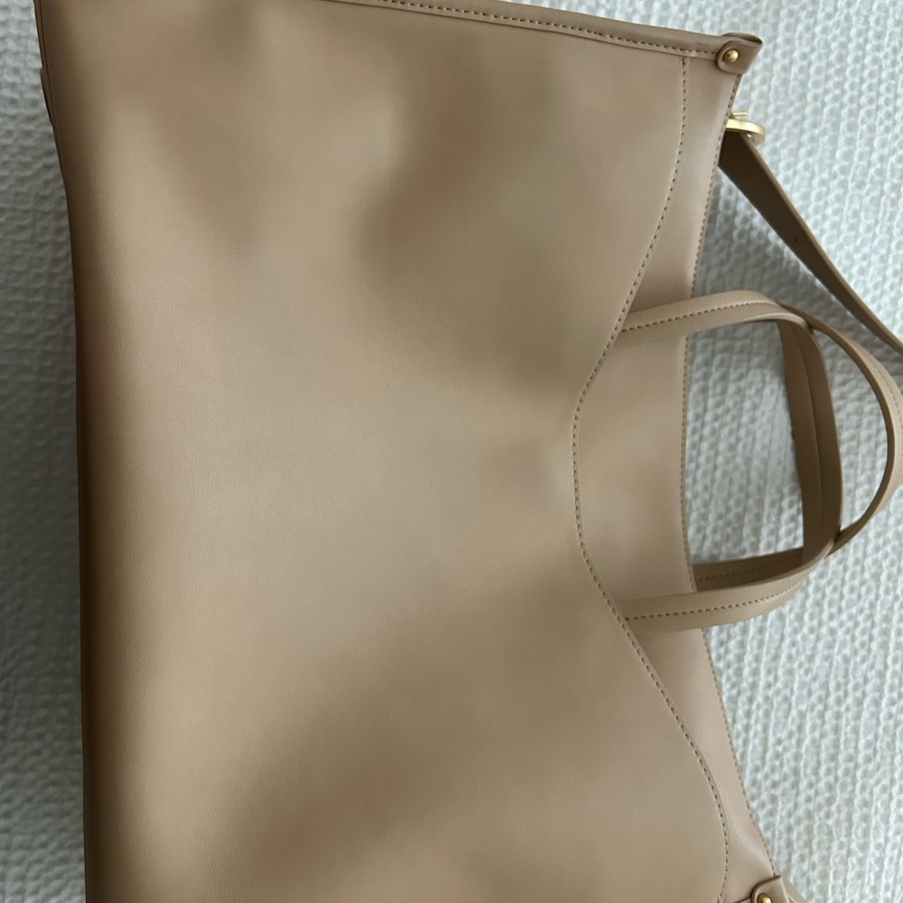 Oleada Reverie Laptop Leather Tote - Picture 3 of 7